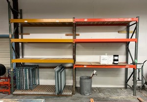 lot 3016 image: Pallet Racking