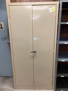 lot 3201 image: Metal Storage Cabinet