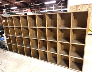 lot 3429 image: Cubbie Organizer