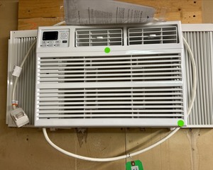 lot 8303 image: Room Air conditioner