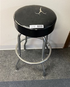 lot 8124 image: Padded Stool