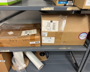 lot 7390 image: Poly shipping bags