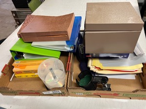 lot 7285 image: Office supplies