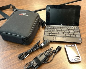 lot 9957 image: Older Laptop, PDA