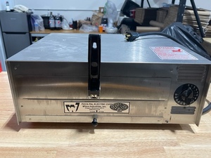 lot 26 image: Pizza Pal Electric Oven