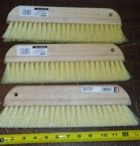 lot 672 image: Wallpaper Smoother Brushes.