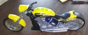 lot 727 image: Battery Operated Motorcycle.