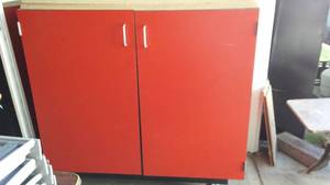 lot 902 image: Rolling Storage Cabinet.