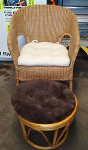 lot 739A image: Wicker Chair and Bamboo stool