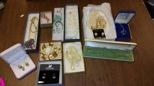 lot 769 image: Boxed Costume and Fine Jewelry.