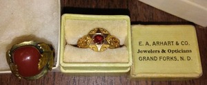 lot 771 image: Vintage Rings (3)