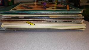 lot 793 image: Vintage Vinyl LP Records.