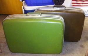 lot 833 image: Vintage Hard side Samsonite Suitcases (2).