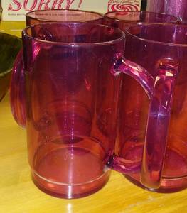 lot 839 image: Pink Tumblers (10) and mugs (4)