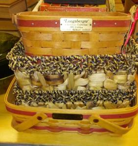 lot 840 image: Woven Baskets (4)