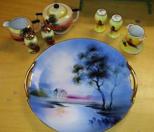lot 860 image: Japanese Hand Painted Collectables. Noritake, Salt and pepper, plate, creamer, sugar, toothpick.