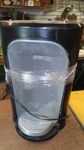 lot 867 image: Paper shredder. Fellowes
