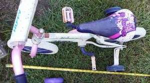 lot 47 image: Childs So Sweet Huffy Bike Disney Scooter.