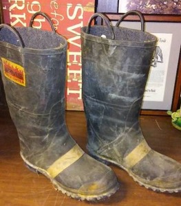 lot 84 image: Servus Firefighter Boots.