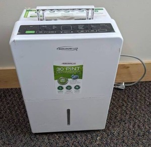lot 134 image: Soleus Air 30-Pint Dehumidifier
