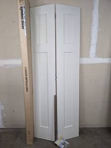 lot 99 image: NEW Lynden Door 2 Door Bifold Unit
