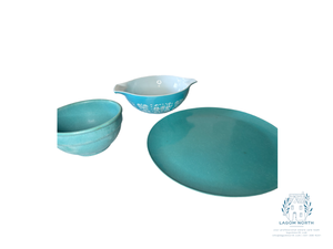 lot 15 image: Vintage Pyrex Bowl - AmishCinderella Butter Print - Turquoise, Vintage Turquoise Mixing Bowl, and Serving Platter