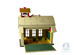 lot 128 image: Fisher Price Little People School House - 1971