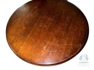 lot 197 image: Round Coffee Table 14 12 Tall x 42 wide