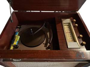lot 67 image: Vintage Mid Century High Fidelity by Olympic Record Player