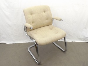 lot 3 image: 2 Vintage Steelcase Arm Lounge Chairs