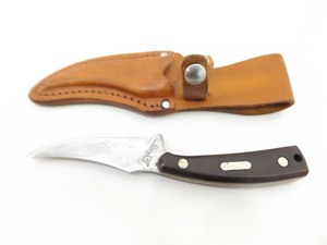 lot 30 image: Schrade 152 Old Timer Knife in Leather Sheath