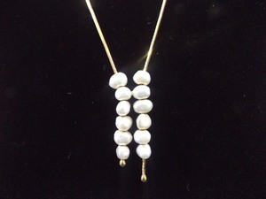 lot 51 image: 14k Yellow Gold Necklace with Dangle Pearls