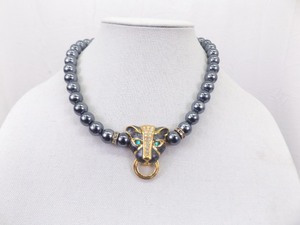lot 74 image: Vintage KJL AVON Duchess of Windsor Kenneth Jay Lane Panther Necklace