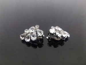lot 80 image: Vintage Weiss Crystal Clip On Earrings