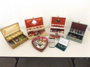 lot 72 image: LARGE LOT of Costume Jewelry in 7 Jewelry Boxes