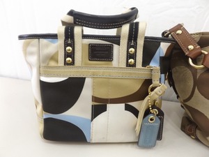 lot 89 image: 2 Authentic COACH Used Signature Handbags 