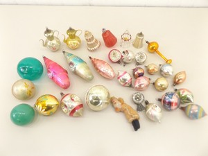 lot 93 image: Lot Of Vintage and Antique Christmas Ornaments