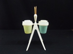 lot 10 image: Mid Century Tupperware Atomic&nbspSalt and Pepper Shakers with Toothpick Holder