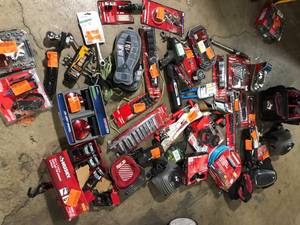 lot 39 image: Lot of Hand Tools and Hardware Various Models and Conditions   Customer Returns See Pictures
