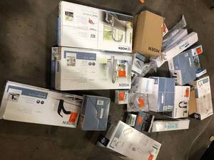 lot 40 image: Lot of Assorted Faucets Various Models and Conditions  Customer Returns See Pictures