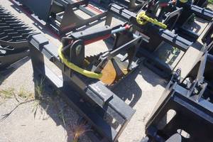 Brand New Made In America Universal Mount Bobcat Skid Loader Skid Steer Stump Grapple Bucket