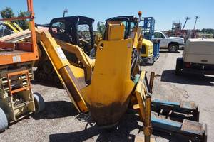 Dutchman Model 340 Universal Mount Bobcat Skid Loader Skid Steer Hydraulic Tree Spade