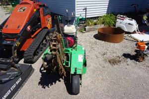 2016 Vermeer Model RTX 100 Walk Behind Tracked Trencher