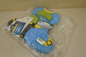 lot 76 image: Stohlquist Childrens Life Jacket - BlueGreen