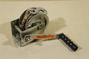 lot 91 image: Dutton Lainson DL1100 Manual Winch