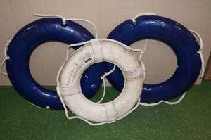 lot 98 image: Floatation Rings