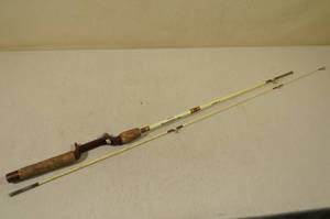 lot 107 image: Vintage St Croix Fishing Rod