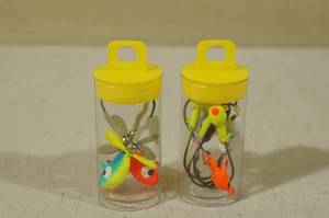 lot 123 image: Assorted Jigs - Weigh .3105 oz and .1206 oz with hooks