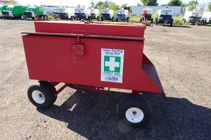 lot 674 image: Hilco Tow Behind Rolling Jobsite Gang Box