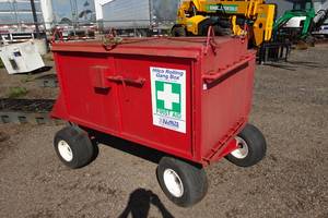 lot 675 image: Hilco Tow Behind Rolling Jobsite Gang Box